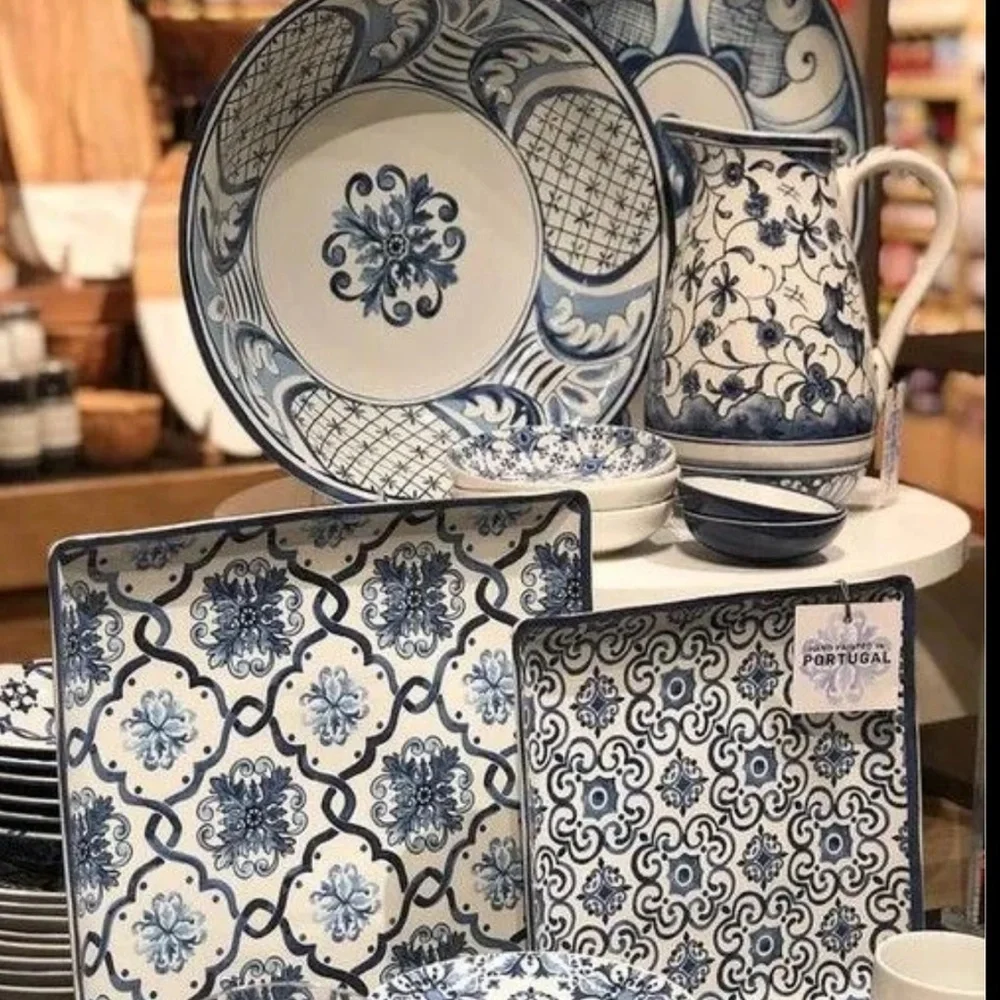 BNWT!!!Williams Sonoma Porto Blue jacquard tea towel